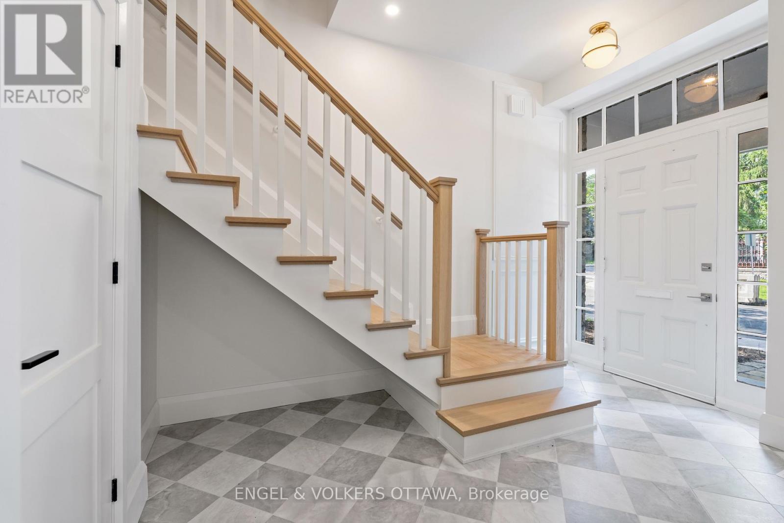 35 Mackay Street Property Photo 3