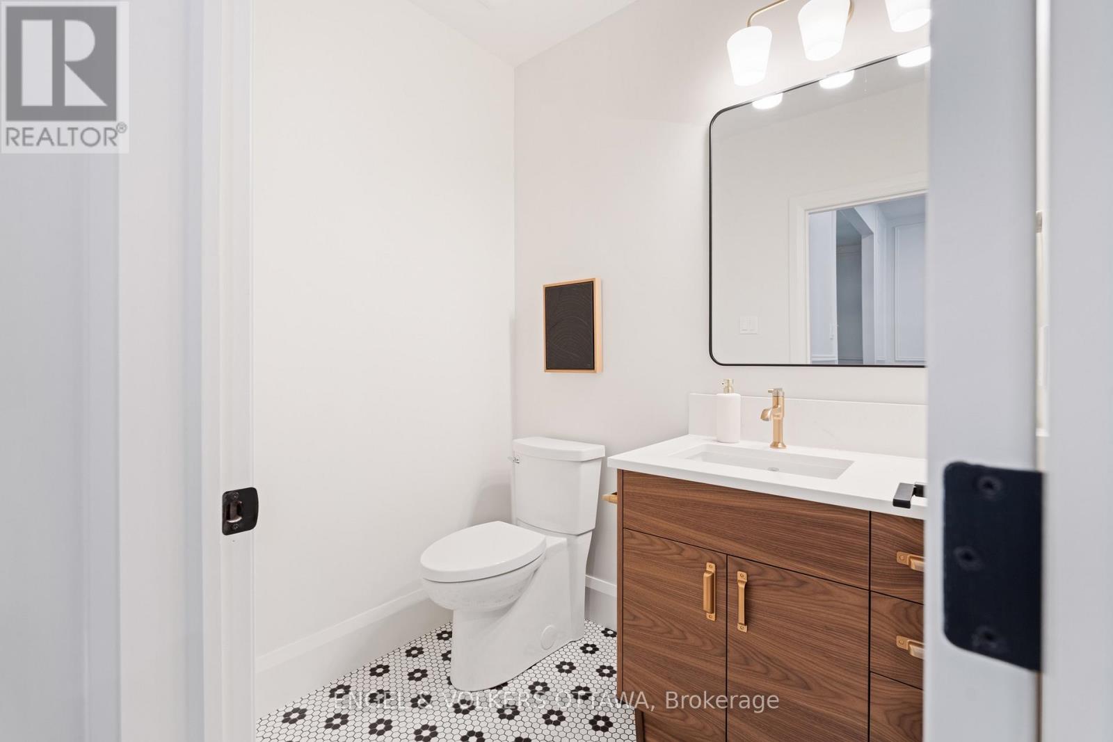 35 Mackay Street Property Photo 9