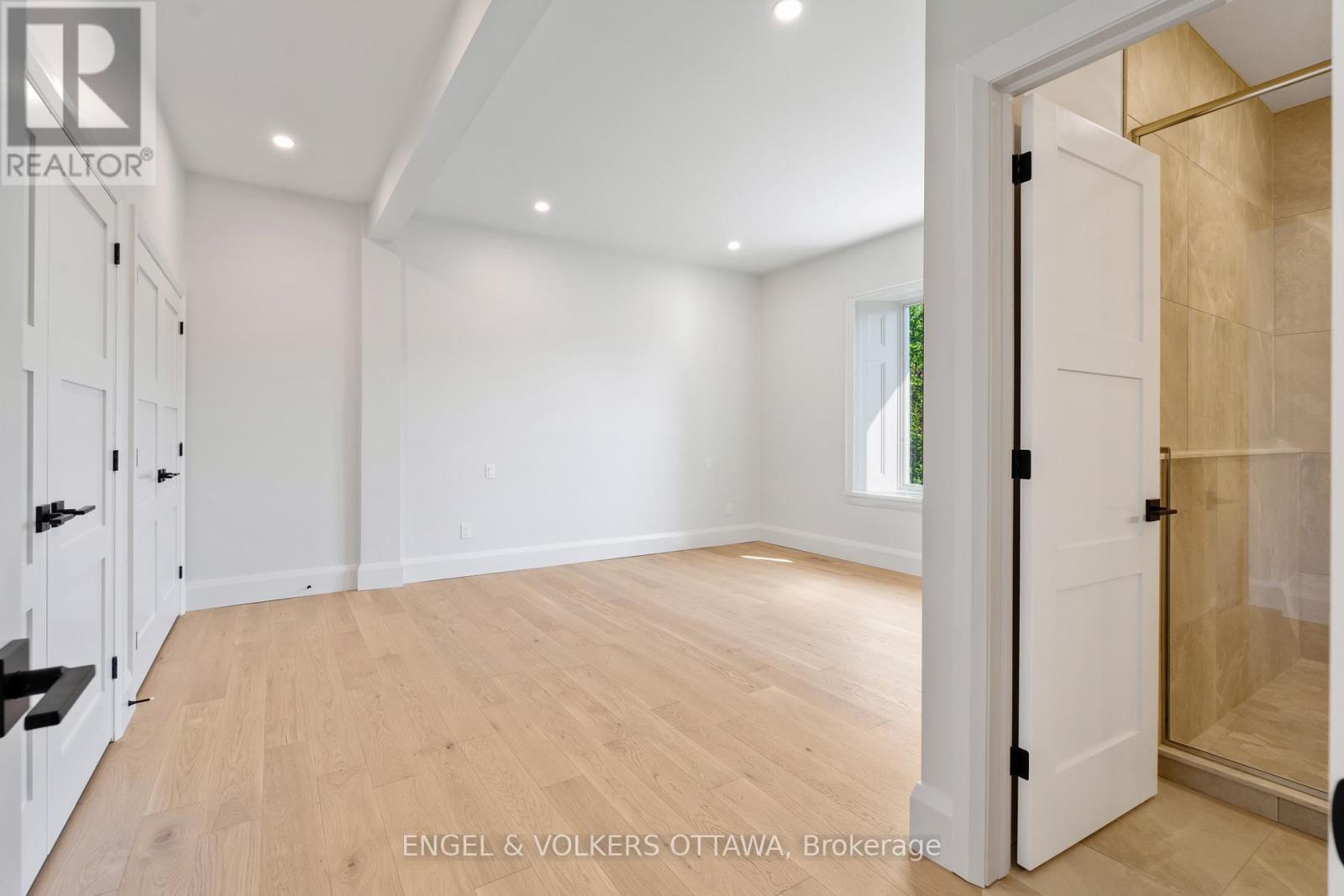 35 Mackay Street Property Photo 21