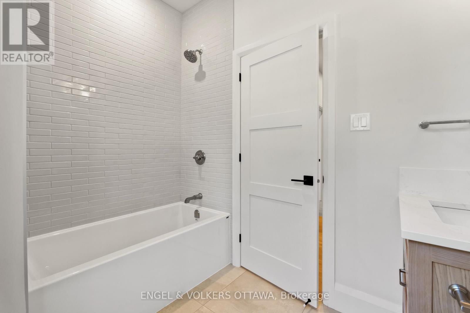 35 Mackay Street Property Photo 29