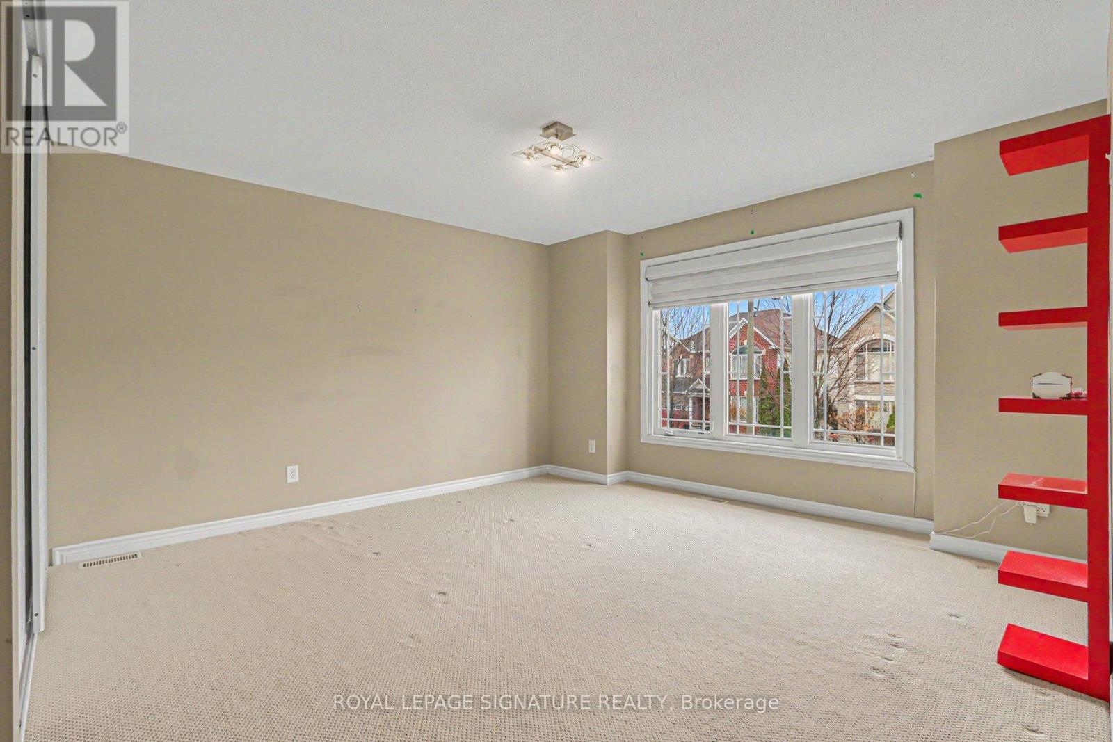 129 Tapestry Drive Property Photo 11
