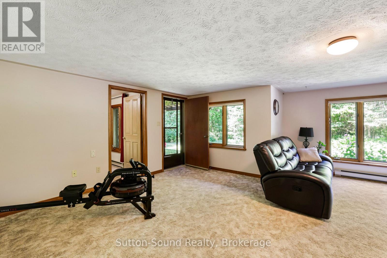 42 Carson Lake Crescent Property Photo 25