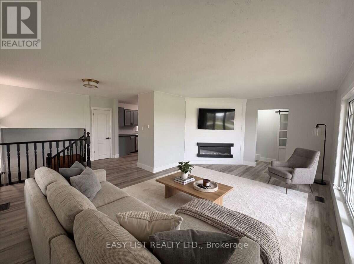 21 Bruce Rd 22 Property Photo 6