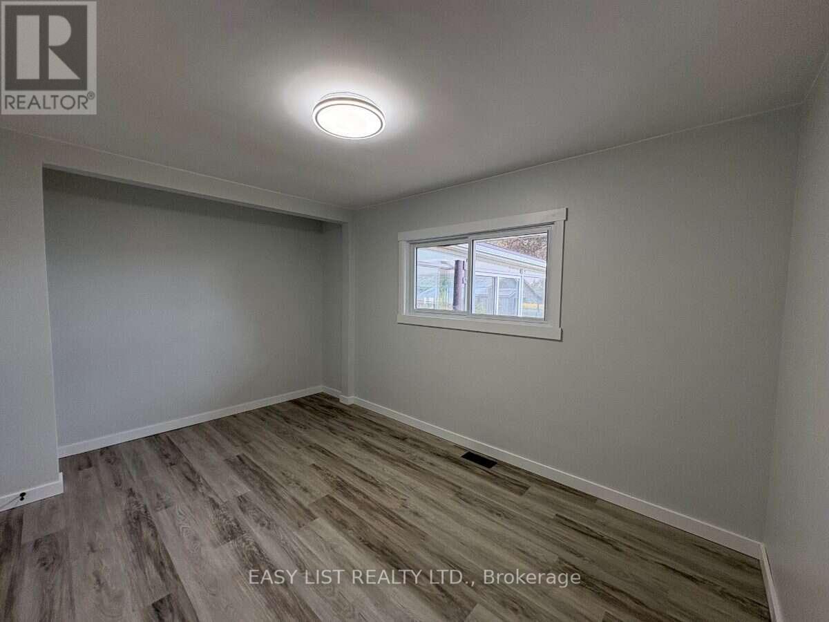 21 Bruce Rd 22 Property Photo 27