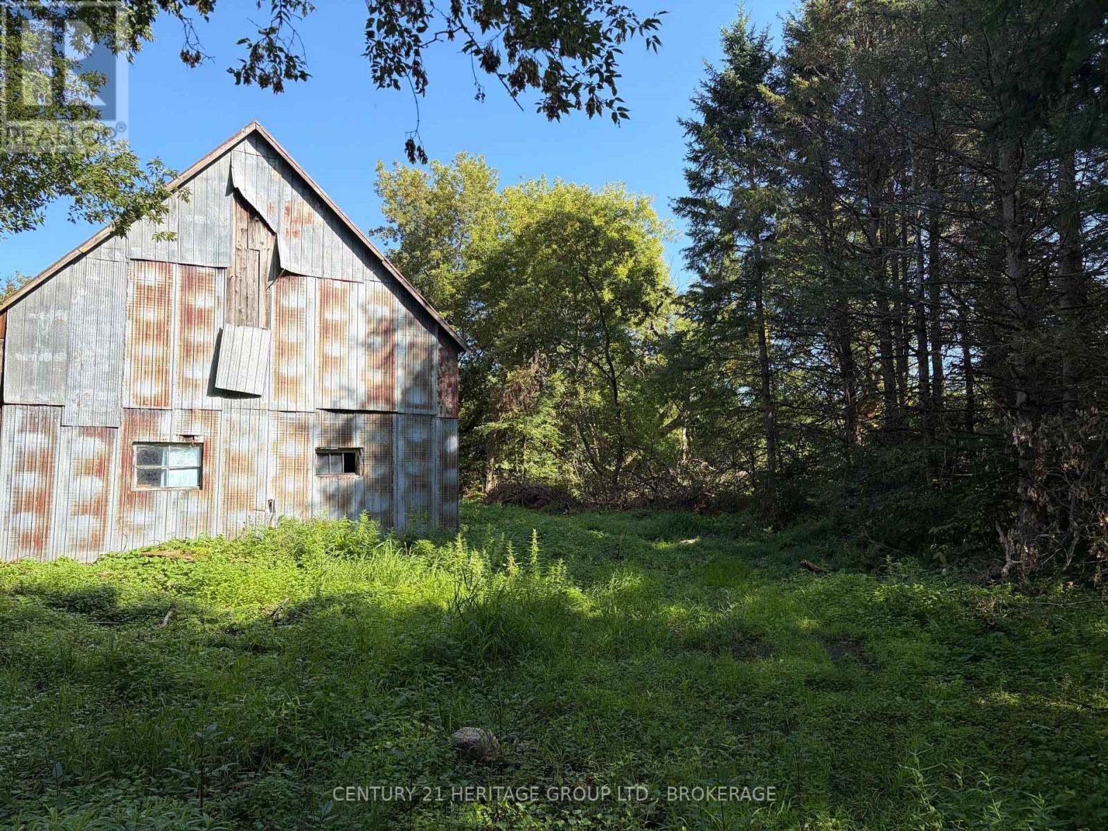 523 Lower Oak Leaf Road Property Photo 15