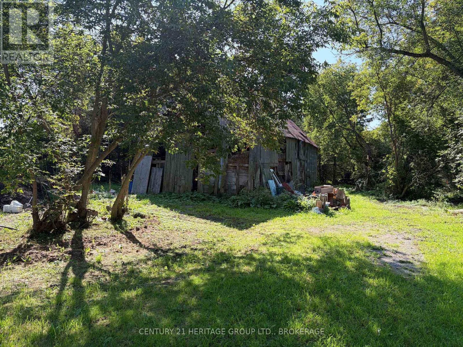 523 Lower Oak Leaf Road Property Photo 21