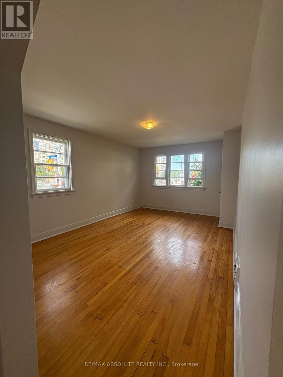 1 - 2 Holland Avenue Property Photo 8