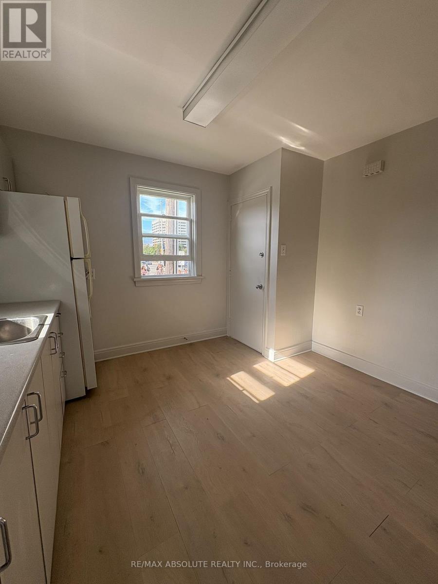 1 - 2 Holland Avenue Property Photo 12