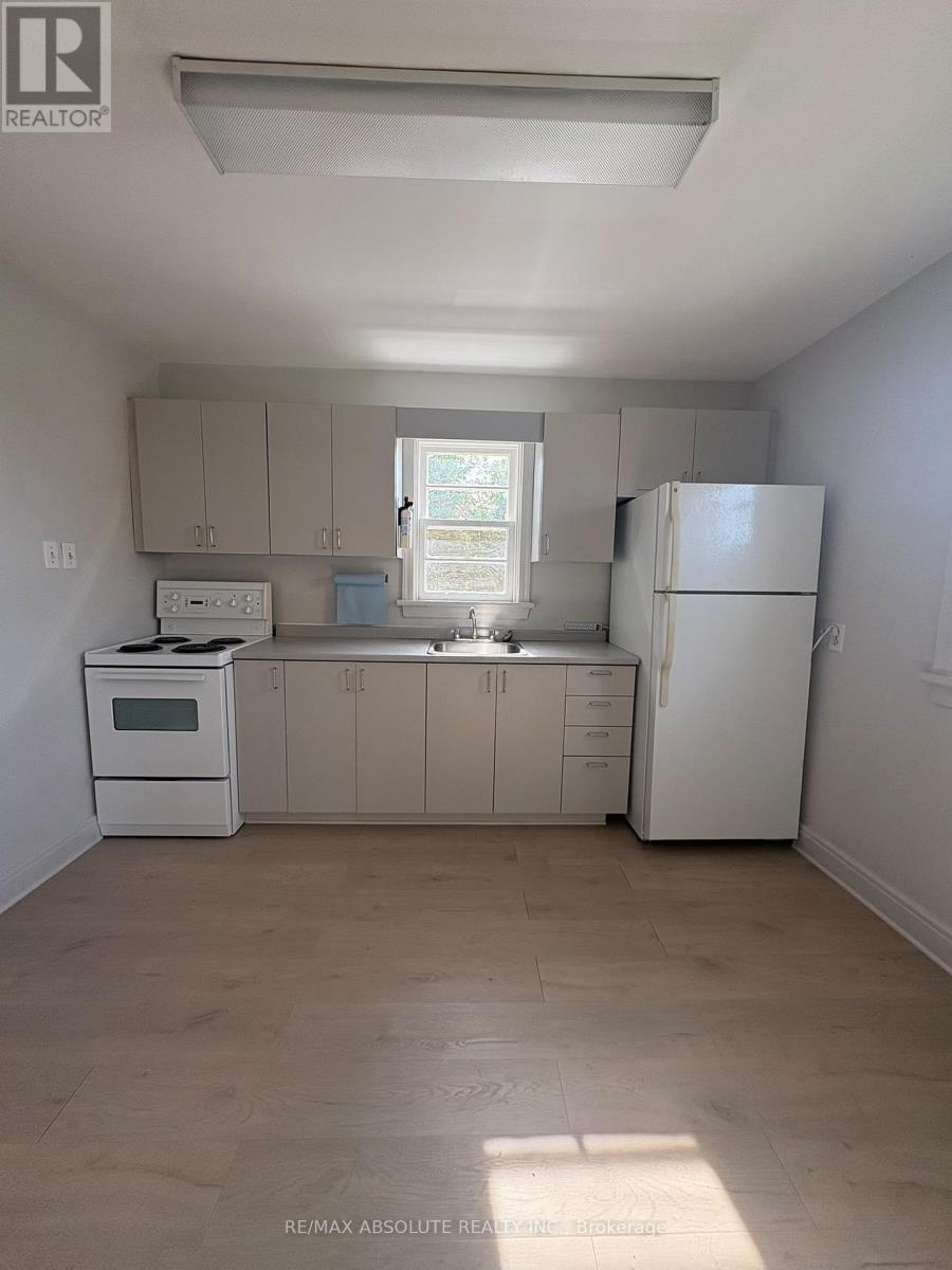 1 - 2 Holland Avenue Property Photo 13