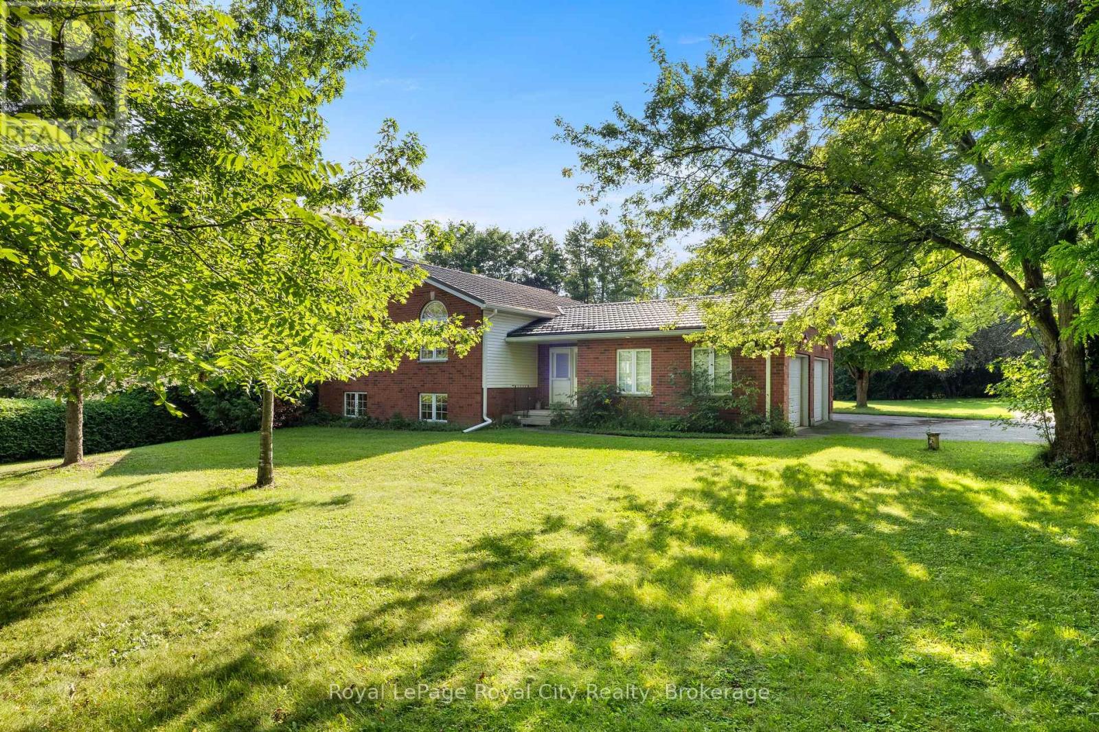 4452 Sideroad 20 N Property Photo 1