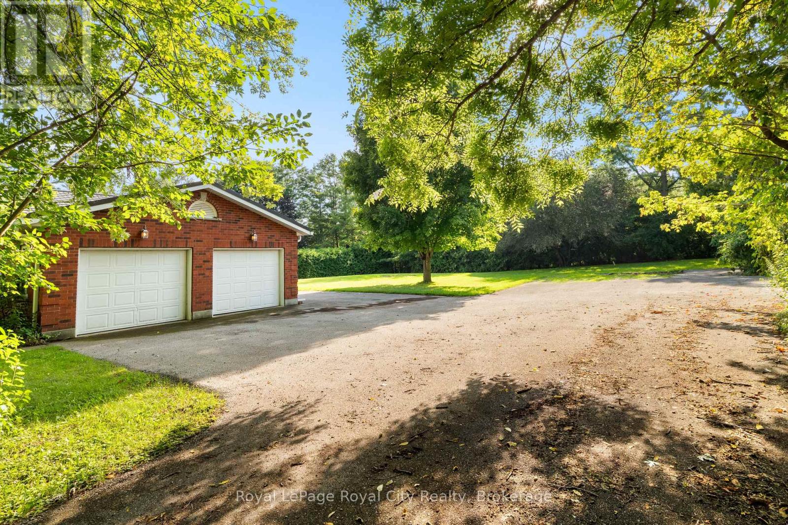 4452 Sideroad 20 N Property Photo 4