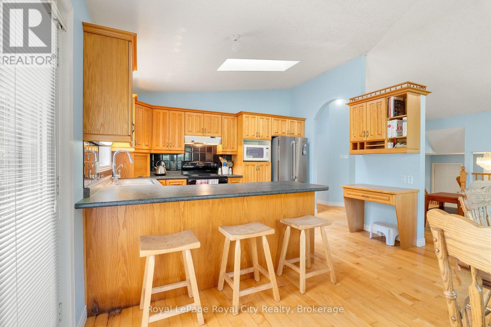 4452 Sideroad 20 N Property Photo 13
