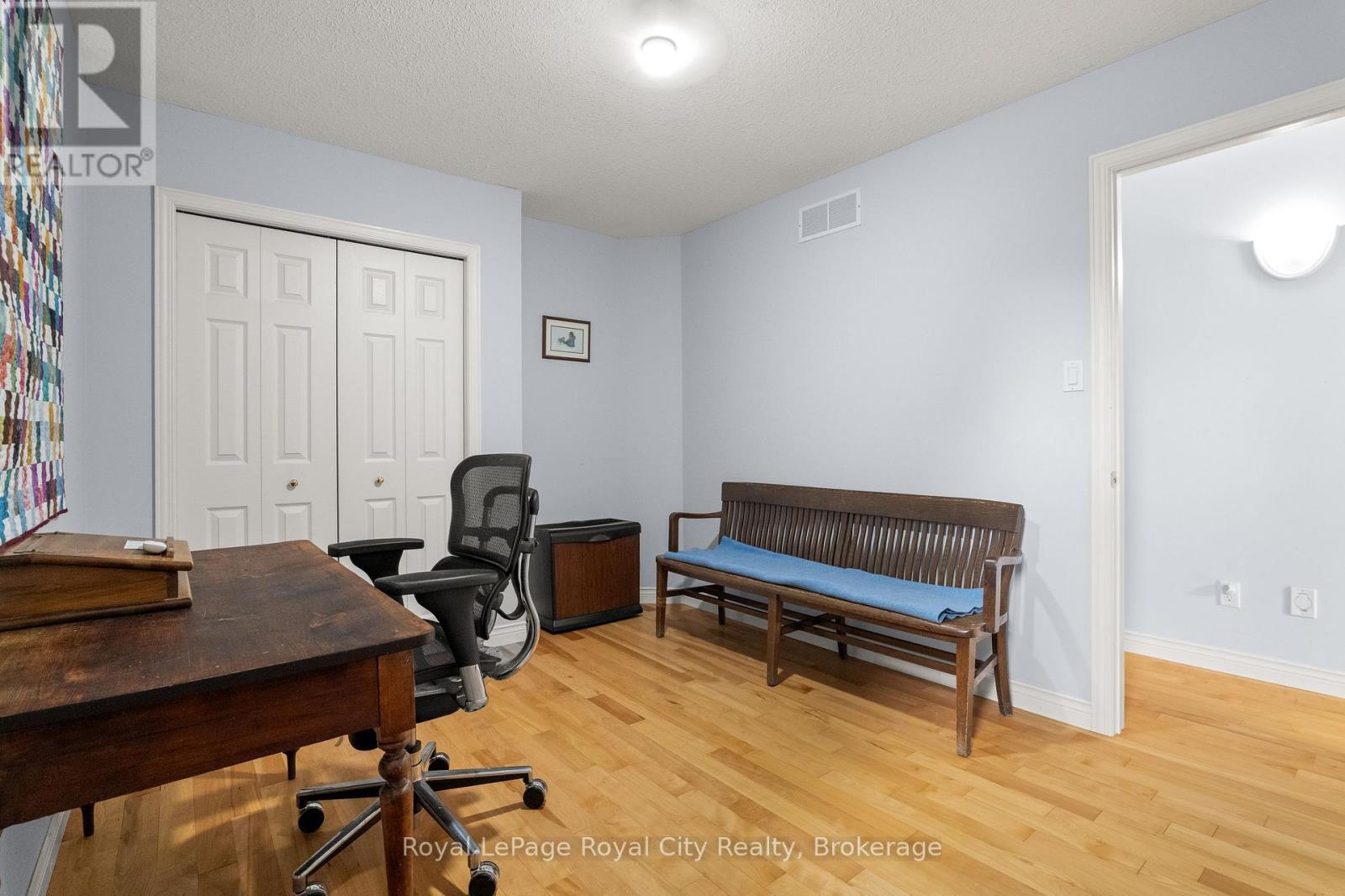 4452 Sideroad 20 N Property Photo 17