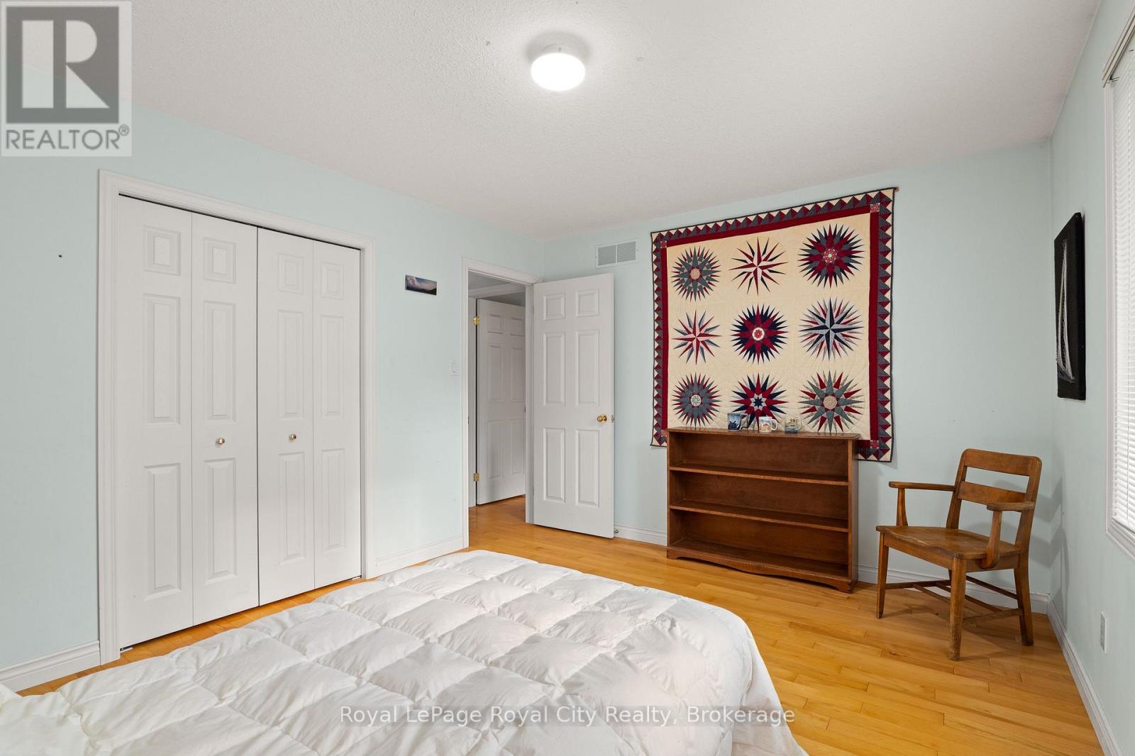 4452 Sideroad 20 N Property Photo 23