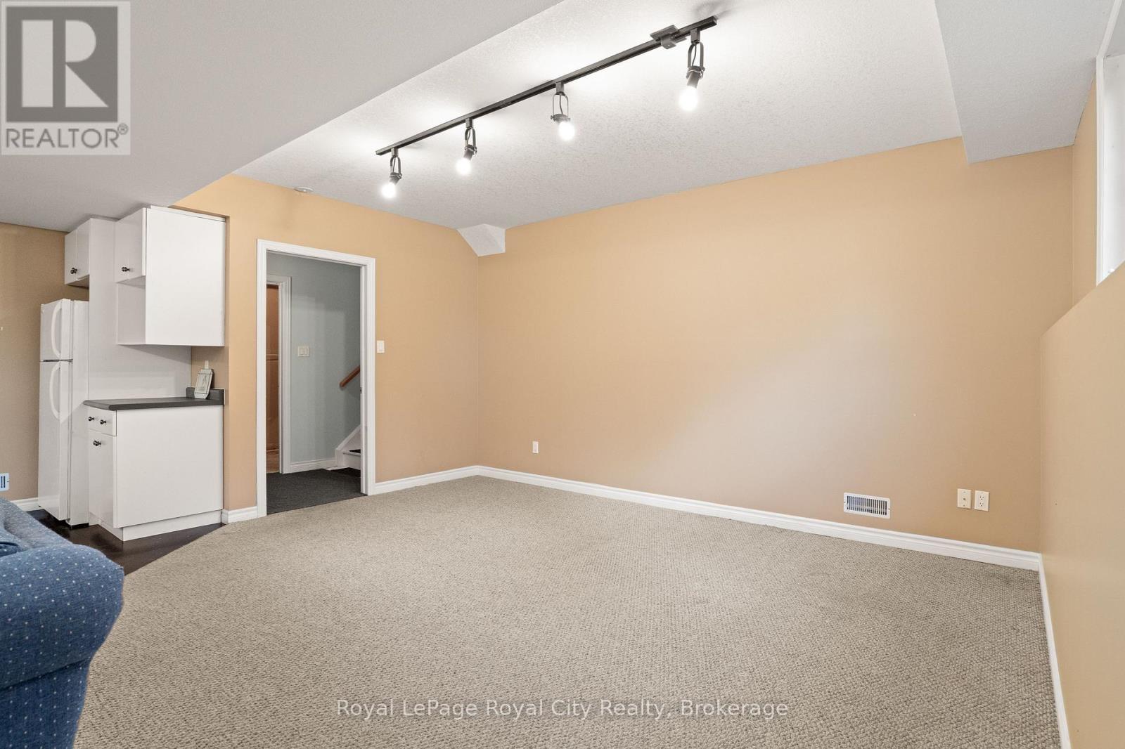 4452 Sideroad 20 N Property Photo 27