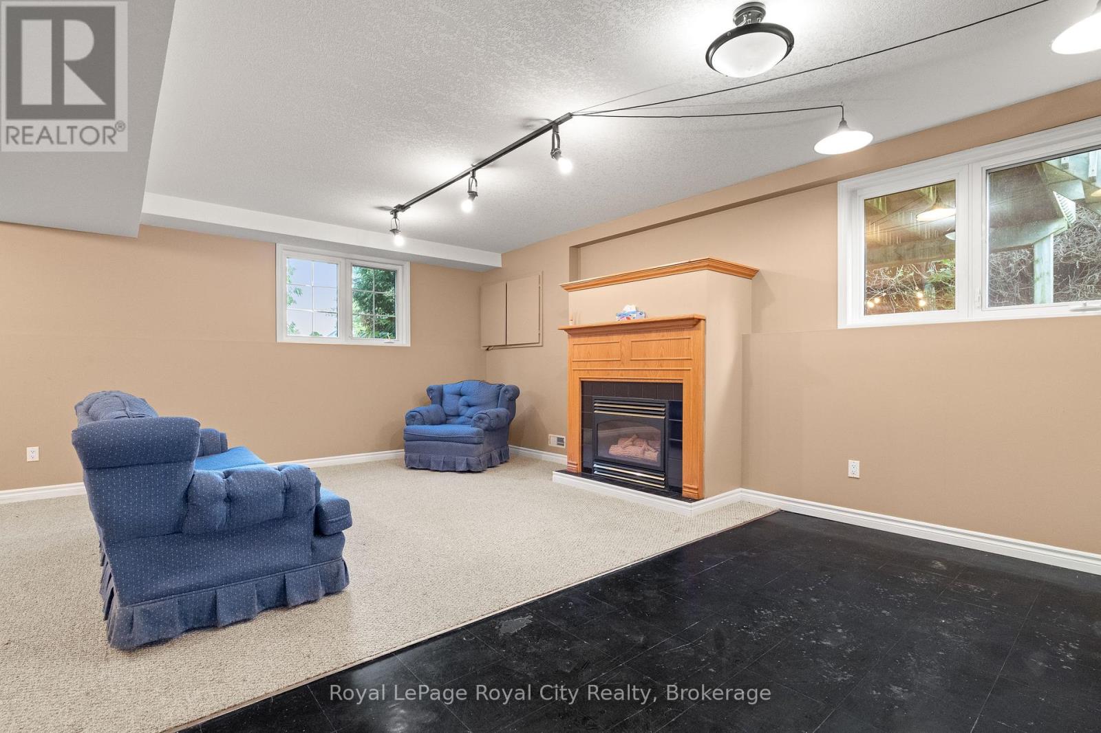4452 Sideroad 20 N Property Photo 32