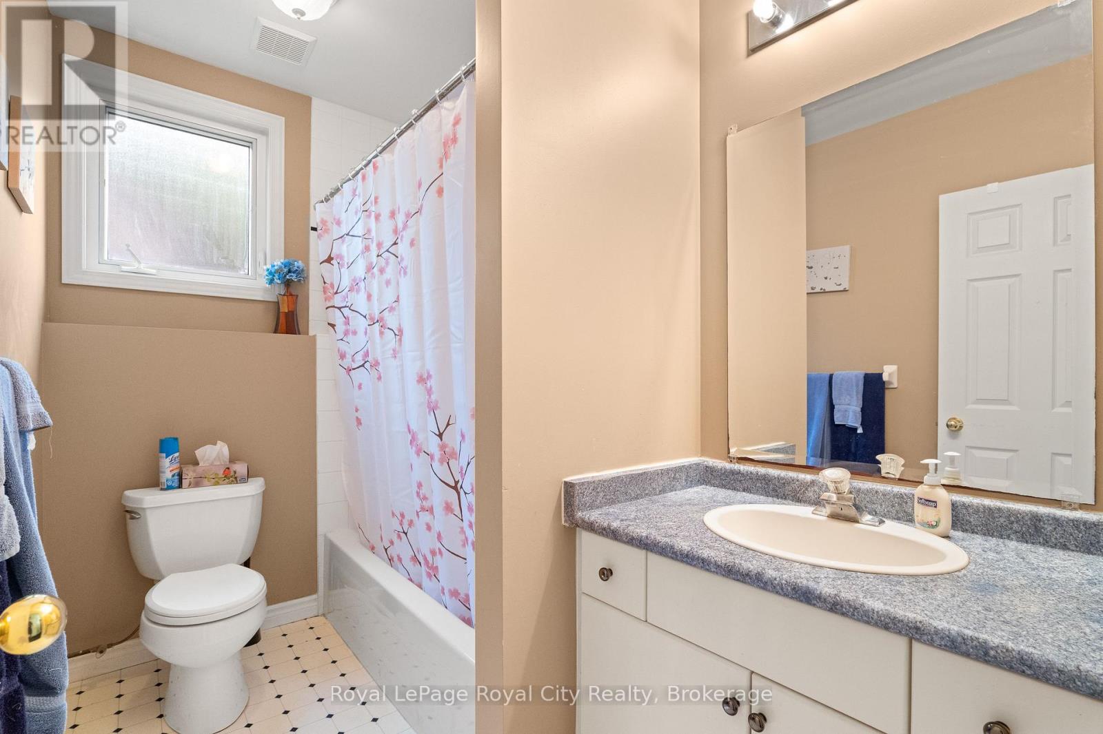 4452 Sideroad 20 N Property Photo 33