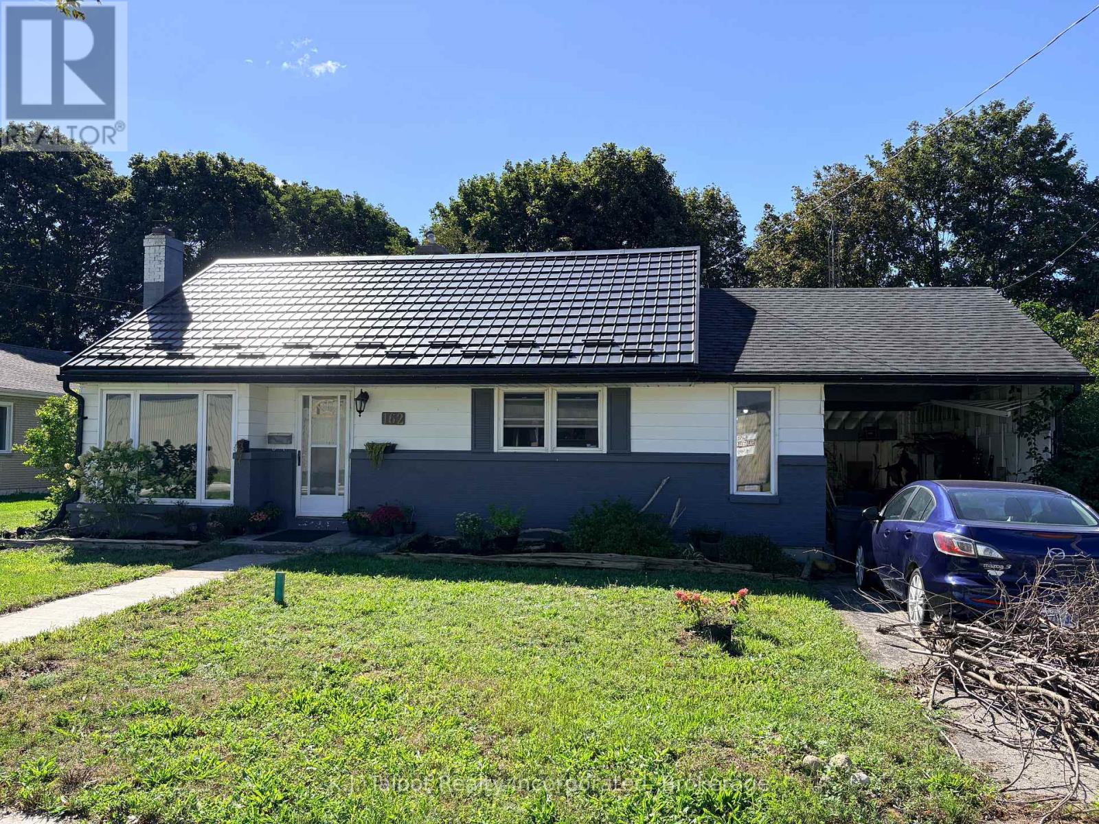 162 Anglesea Street Property Photo 1