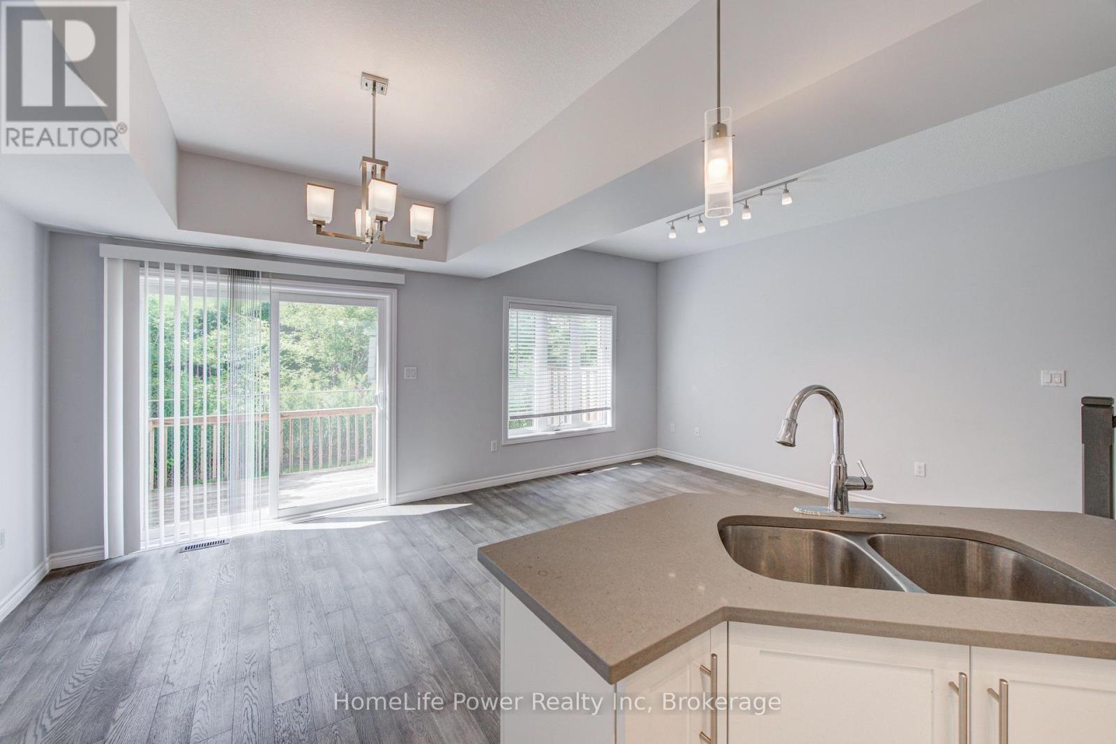 50 - 3967 Savoy Street Property Photo 16