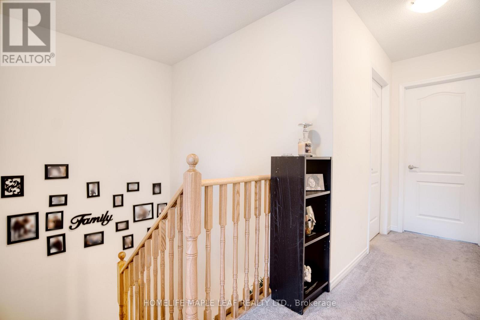 232 Bedrock Drive S Property Photo 12