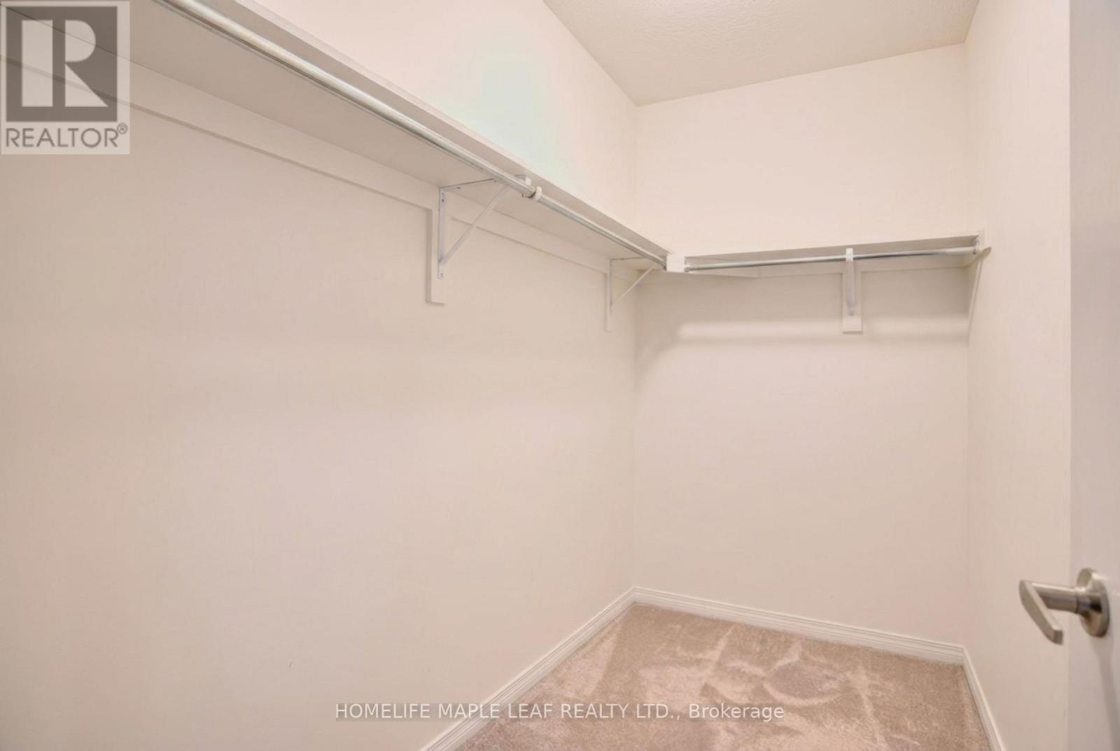 232 Bedrock Drive S Property Photo 33