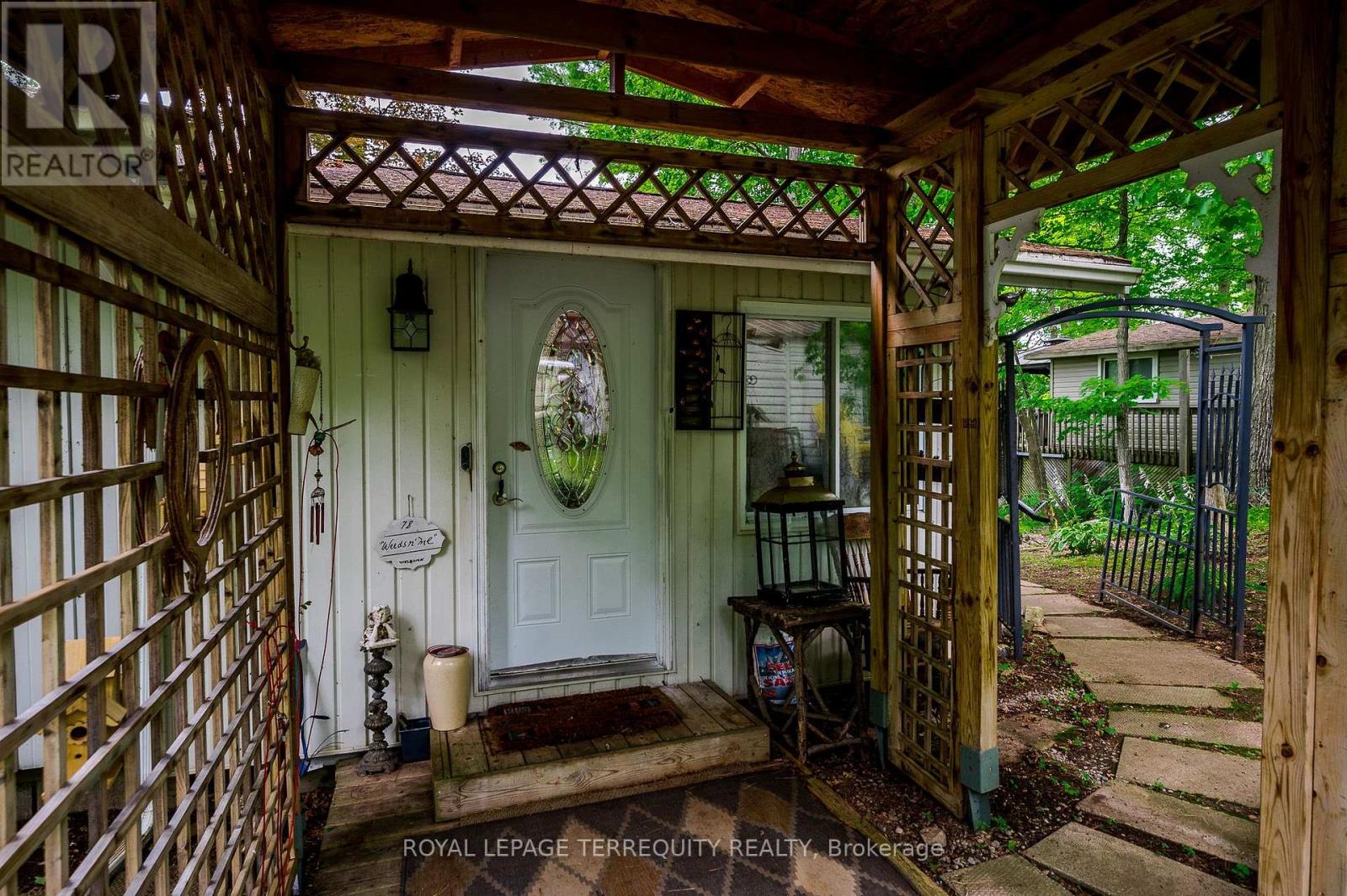 78 Whispering Waters Road Property Photo 3