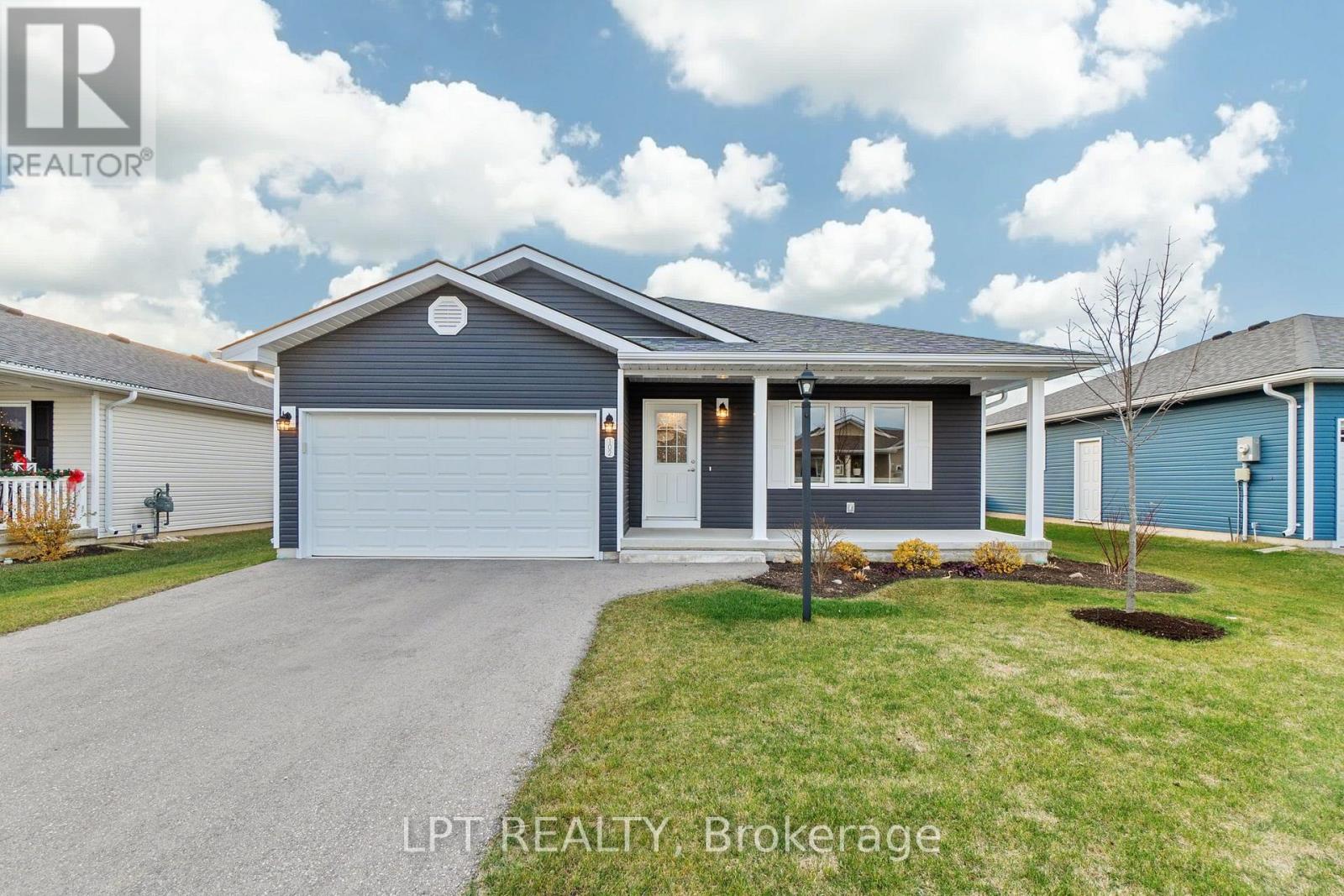 102 Huron Heights Drive Property Photo 1