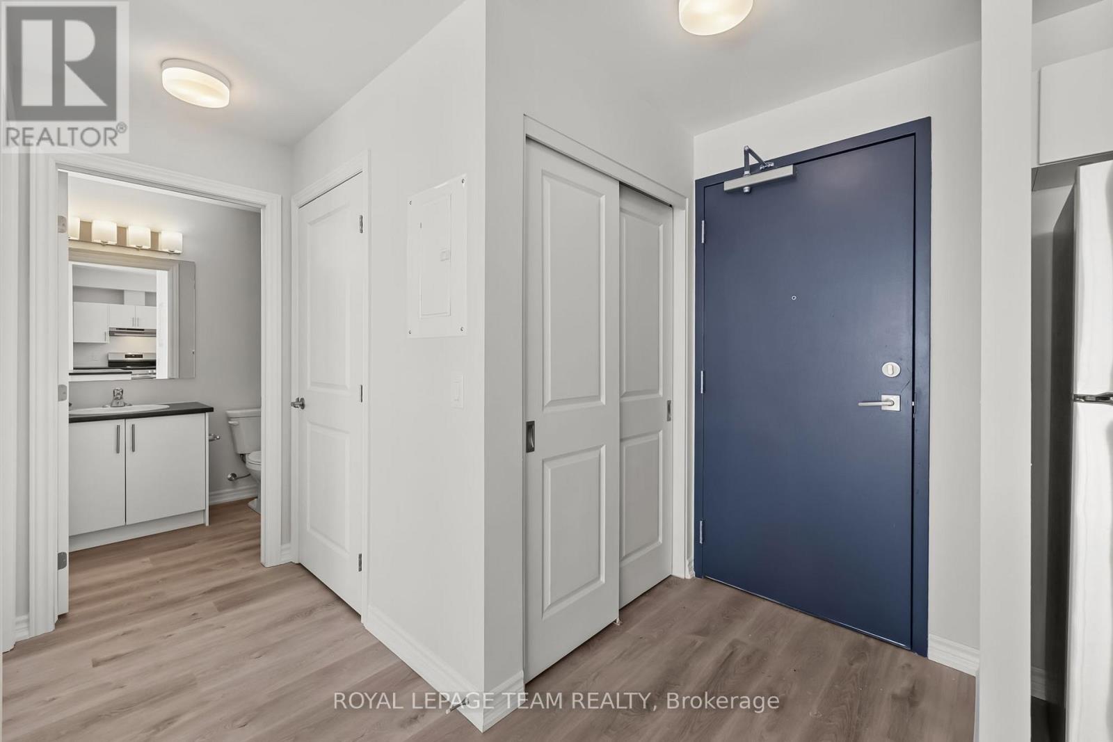 601 - 397 Codds Road Property Photo 2