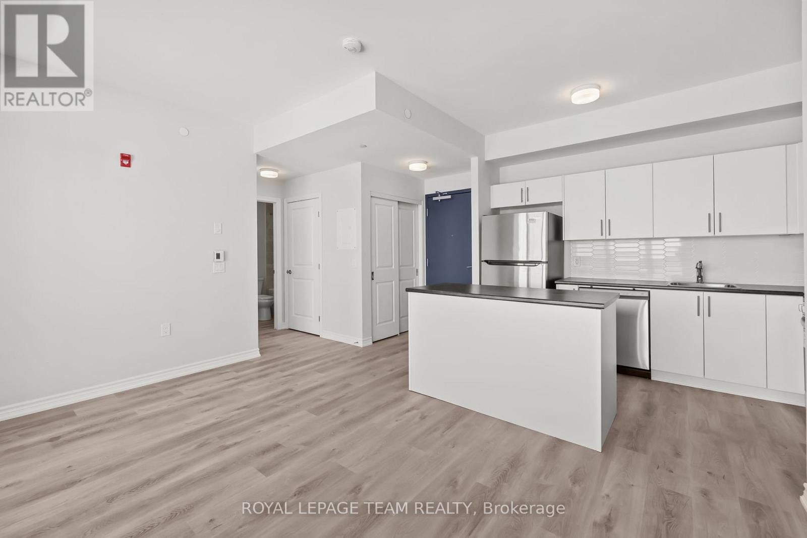 601 - 397 Codds Road Property Photo 4