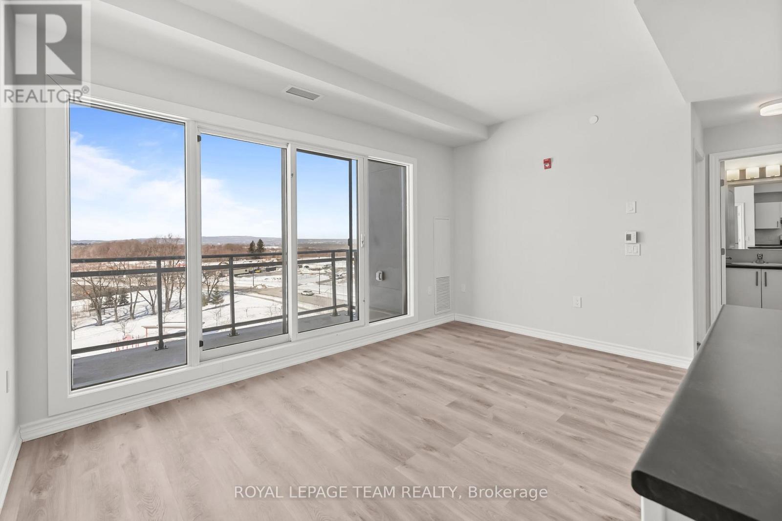 601 - 397 Codds Road Property Photo 6