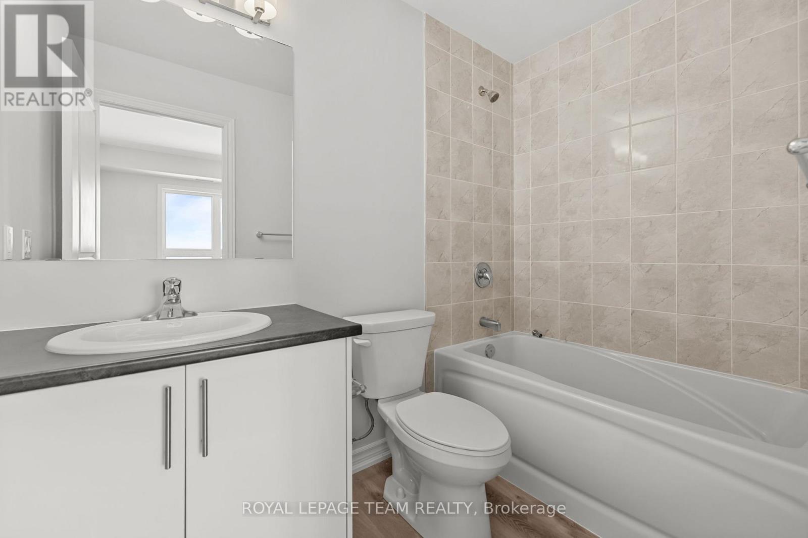 601 - 397 Codds Road Property Photo 11