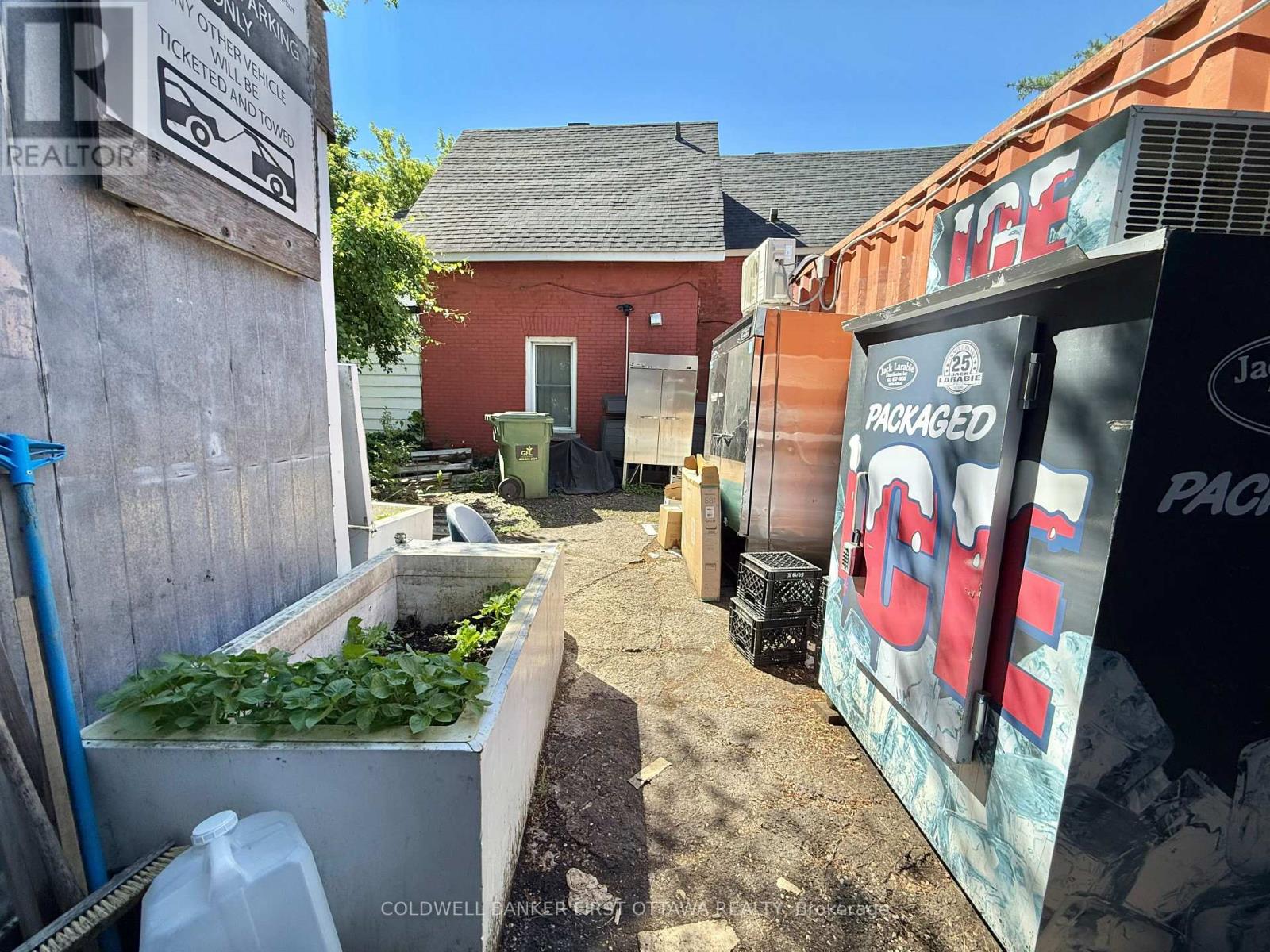 690-b Somerset Street W Property Photo 19
