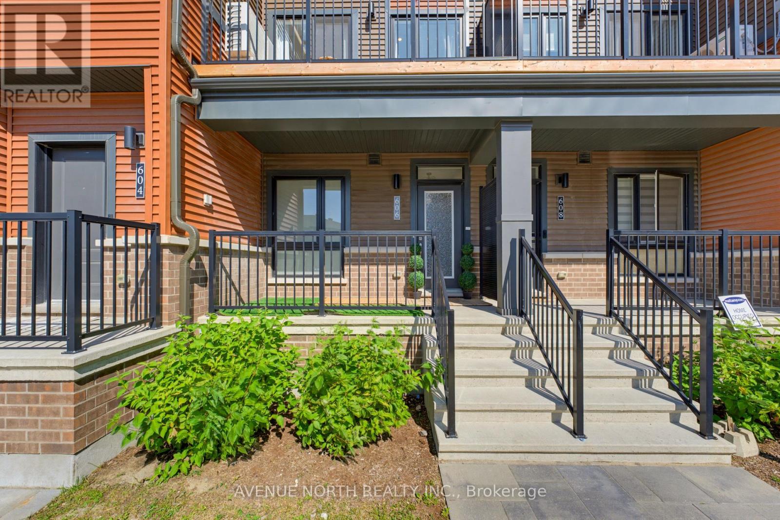 606 Parnian Private Property Photo 5