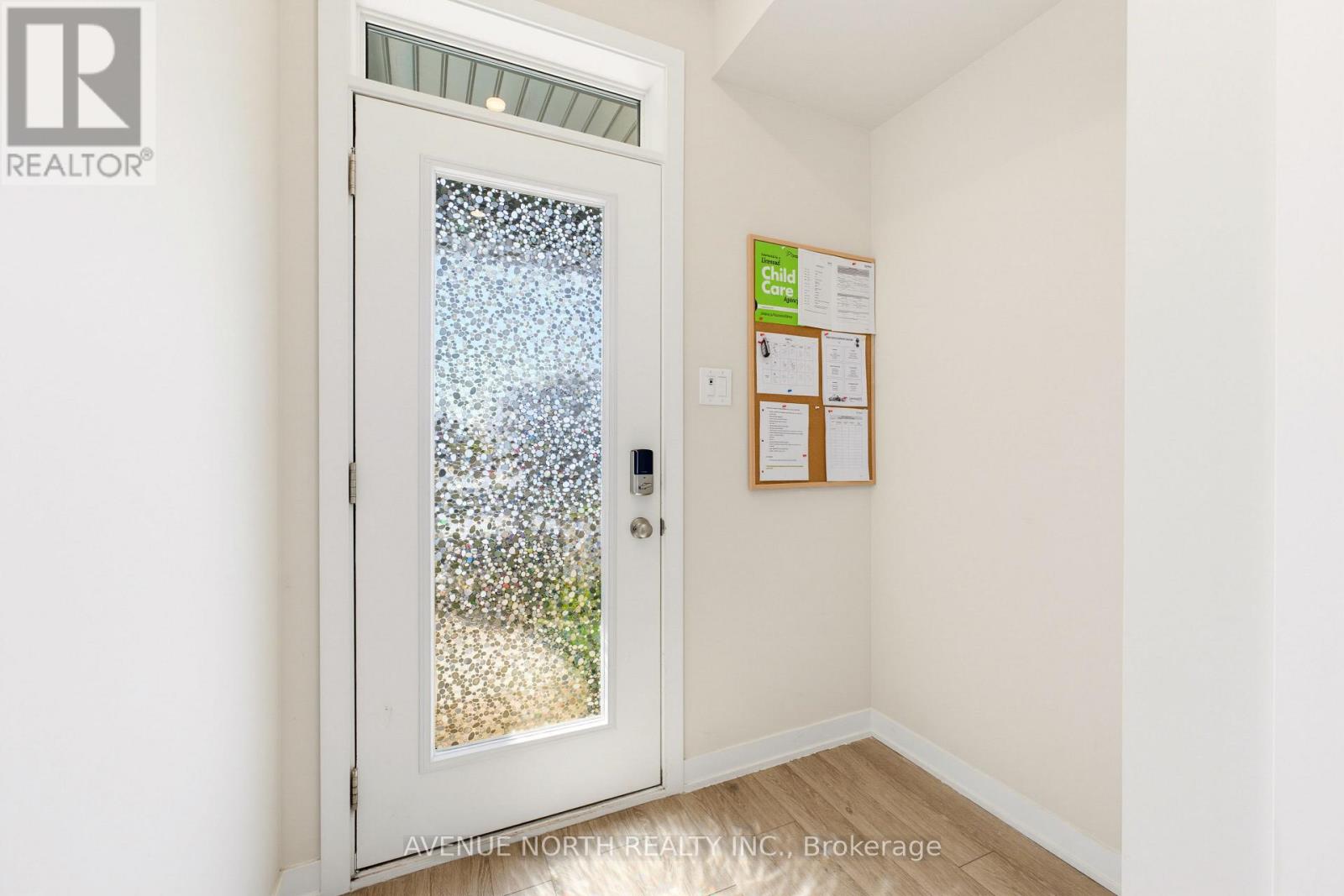 606 Parnian Private Property Photo 7