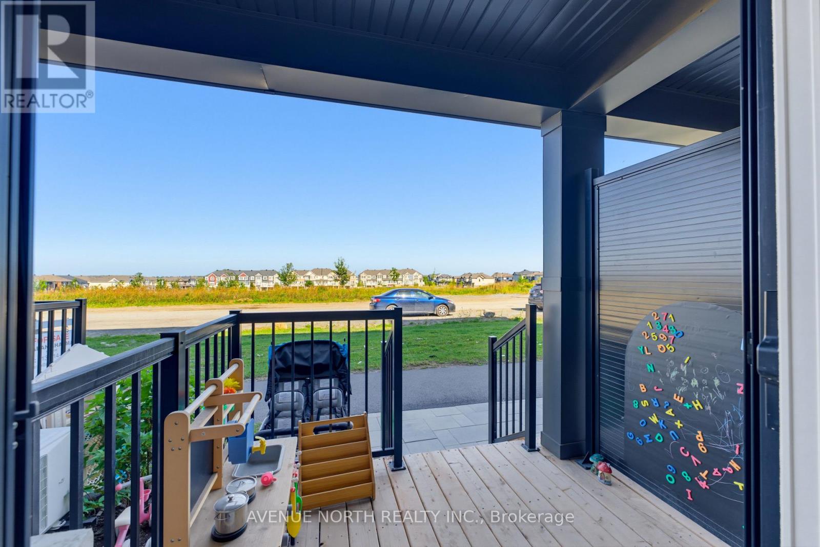 606 Parnian Private Property Photo 41