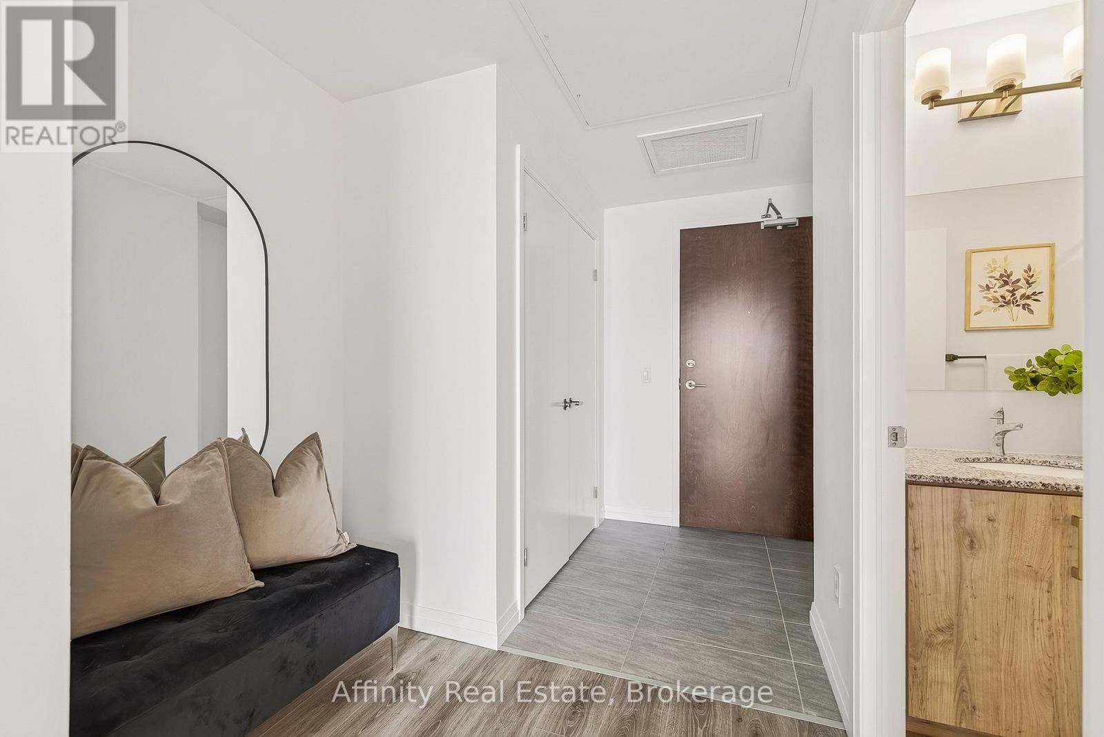 1510 - 108 Garment Street Property Photo 15