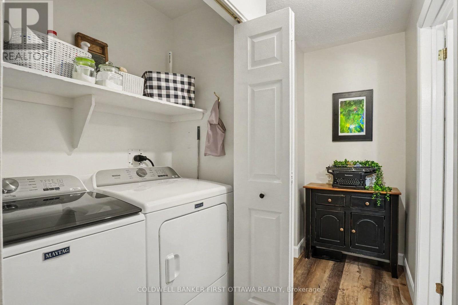 6 Bathurst Road Property Photo 23