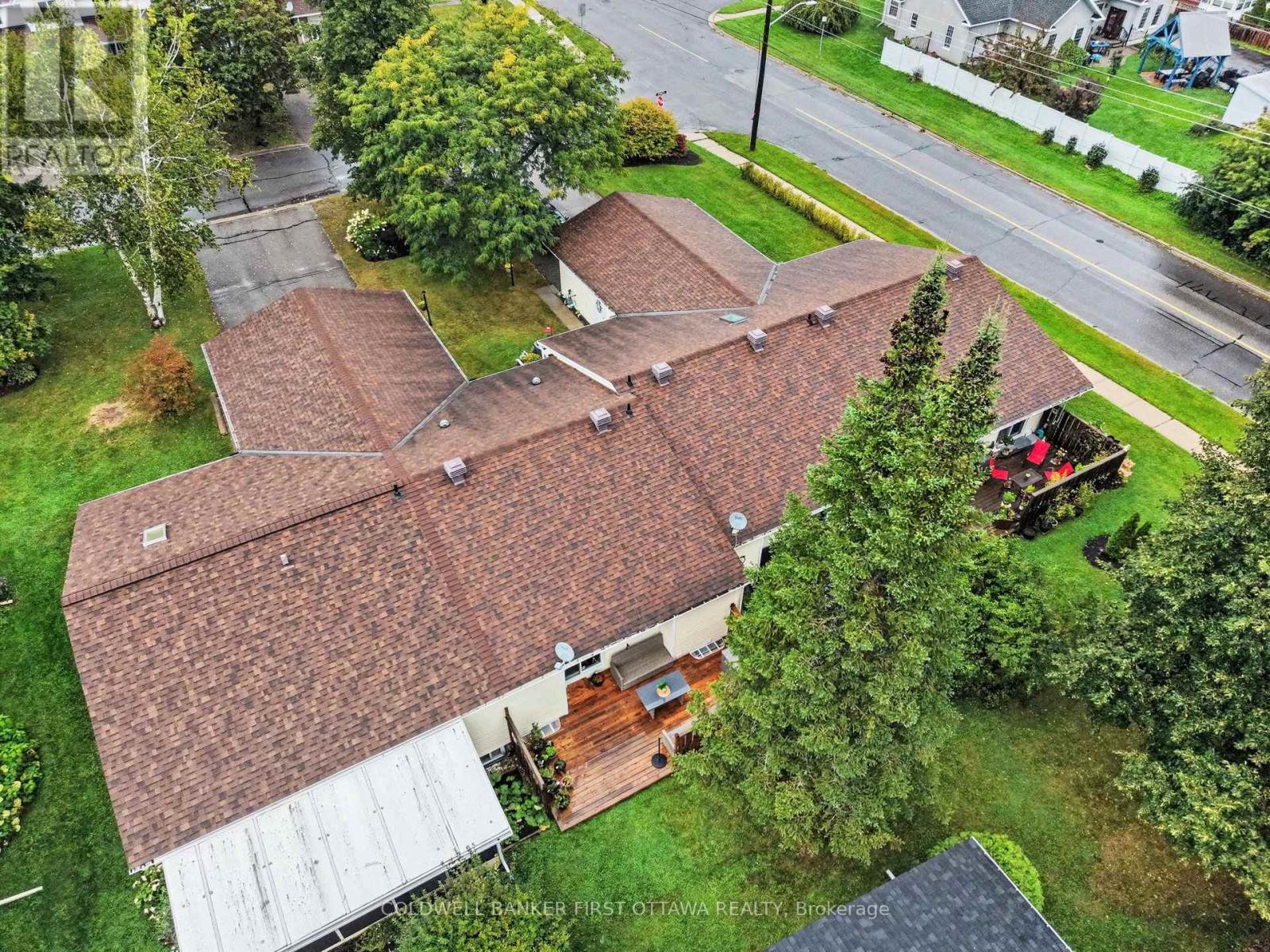 6 Bathurst Road Property Photo 33