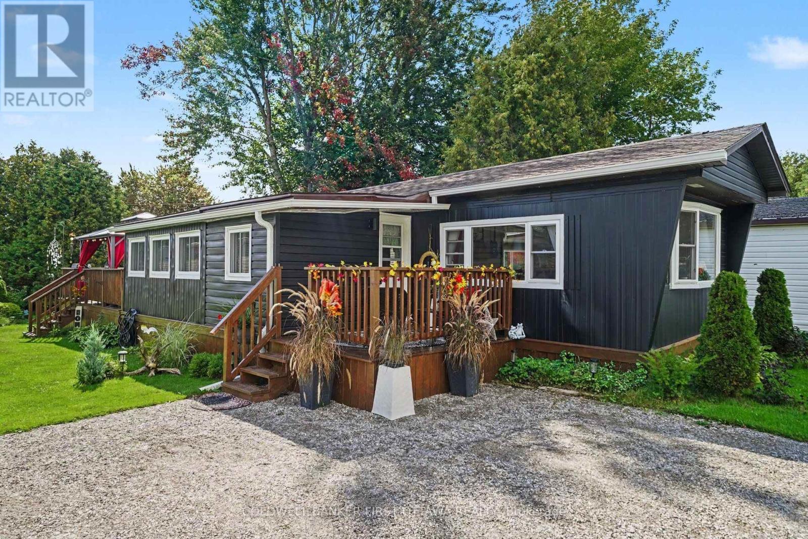 9 SADDLE AVENUE Property Photo 1