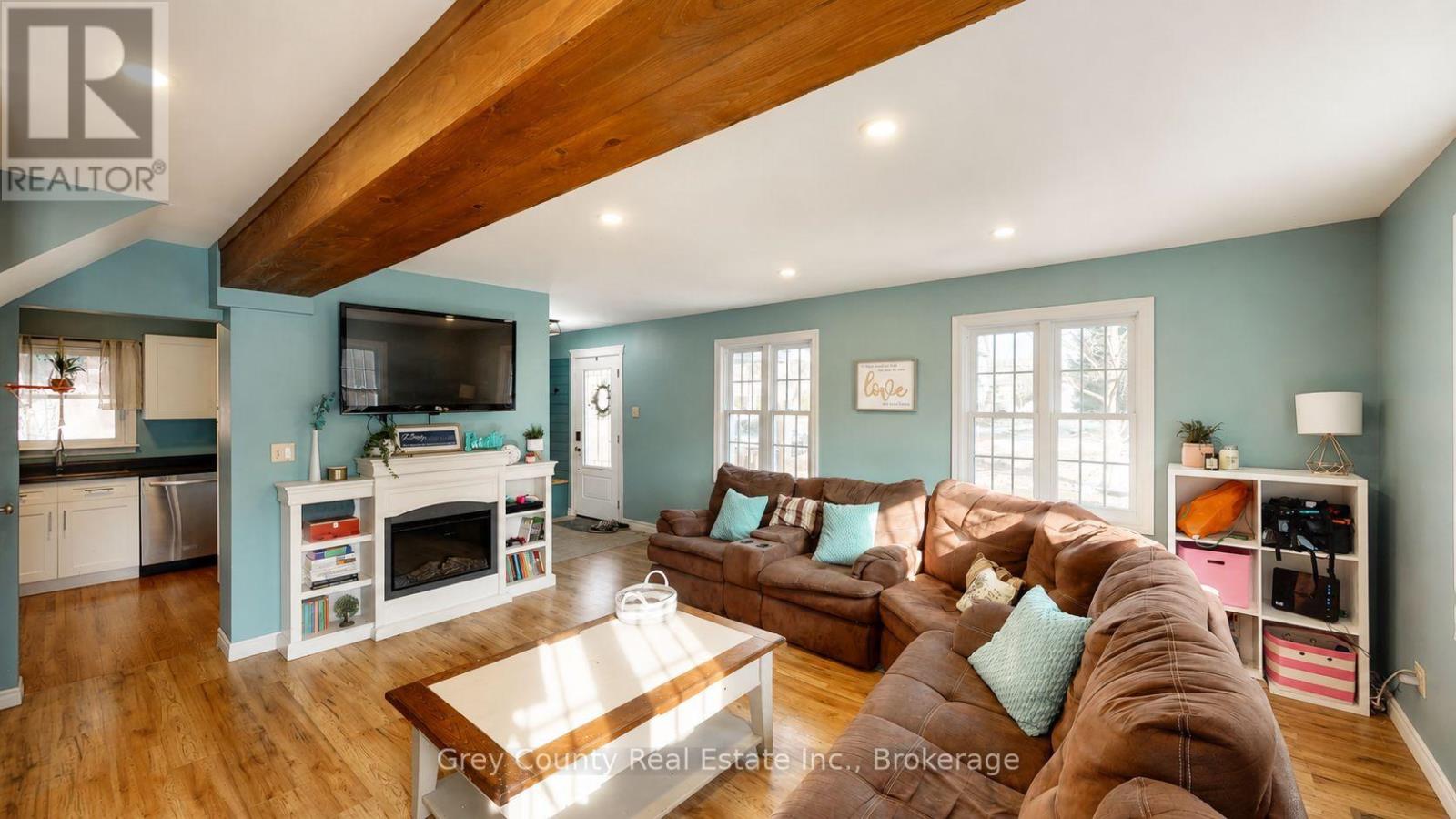 120 Mark Street W Property Photo 19