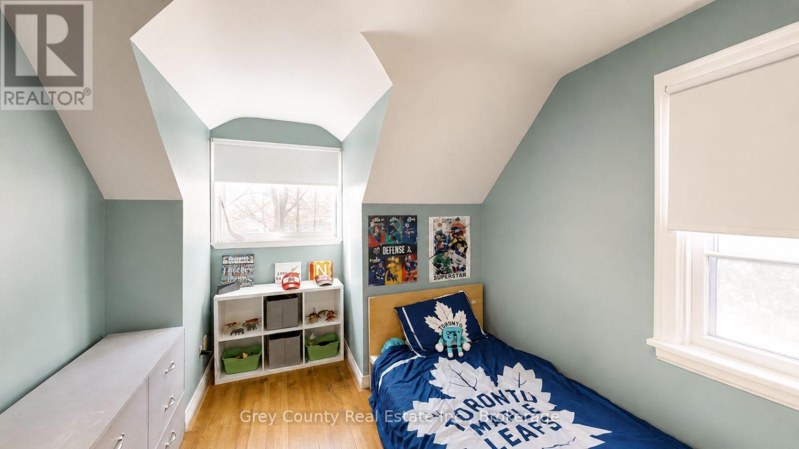 120 Mark Street W Property Photo 37