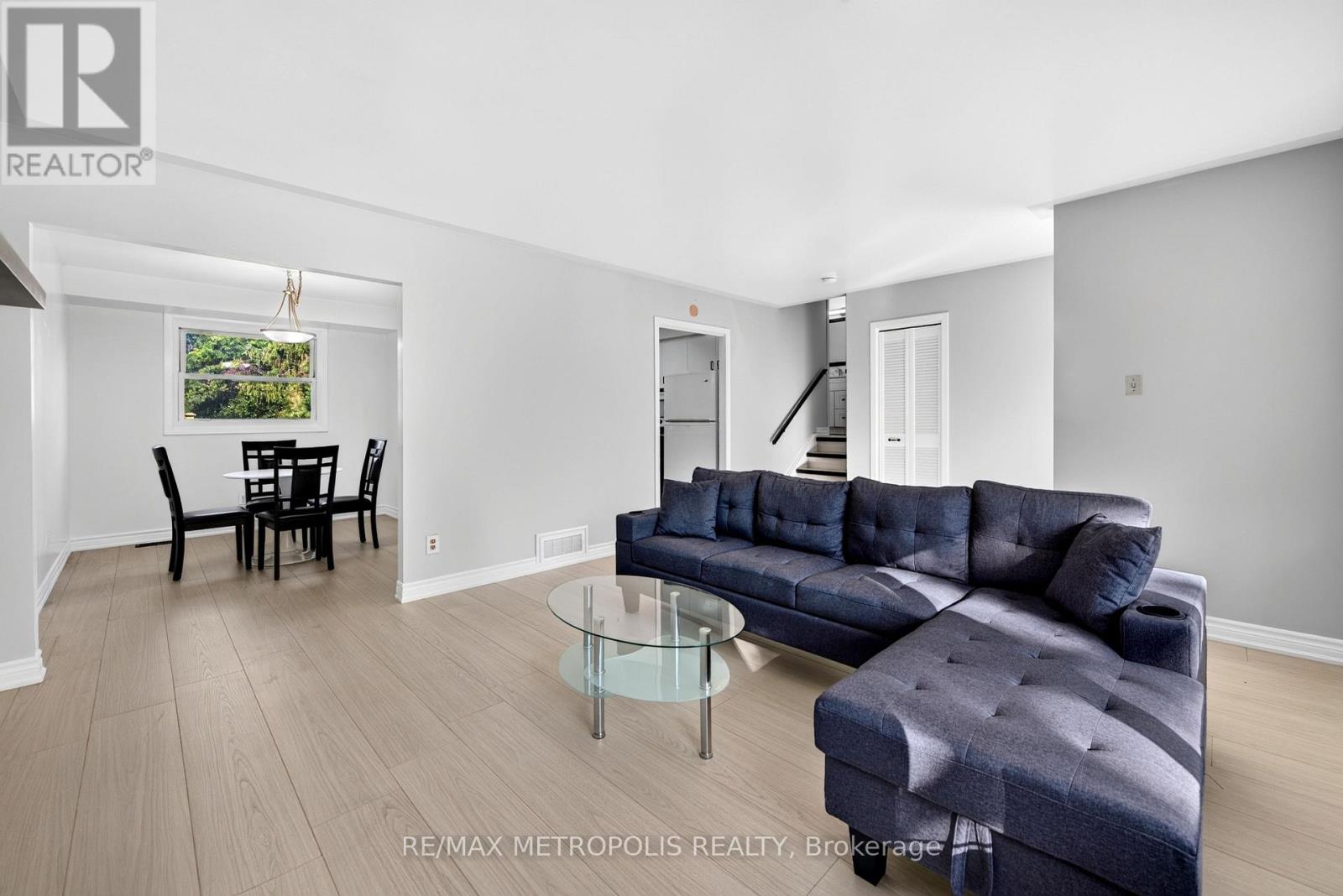 338 Millbank Drive Property Photo 12