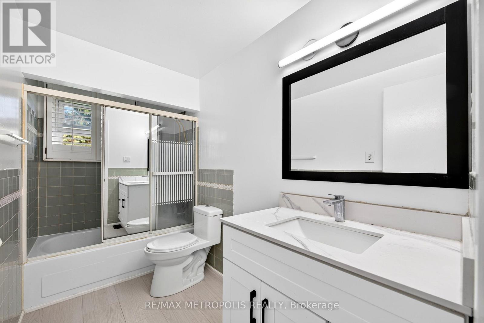 338 Millbank Drive Property Photo 23