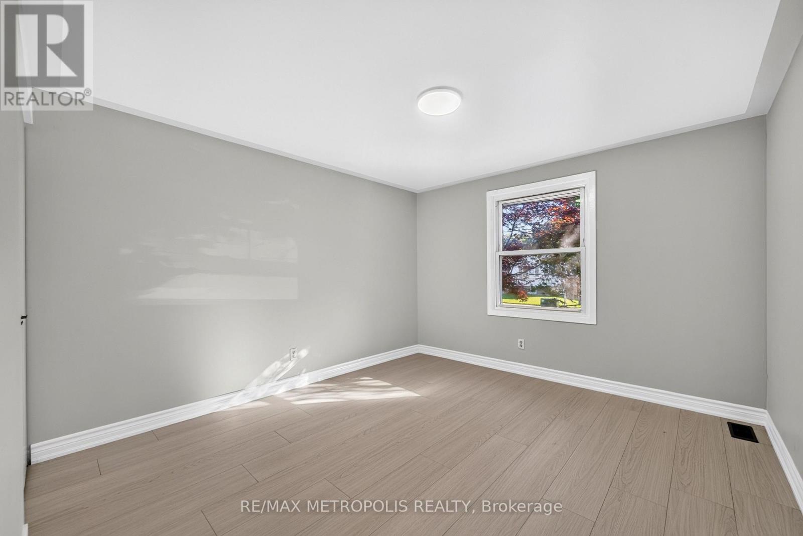 338 Millbank Drive Property Photo 26