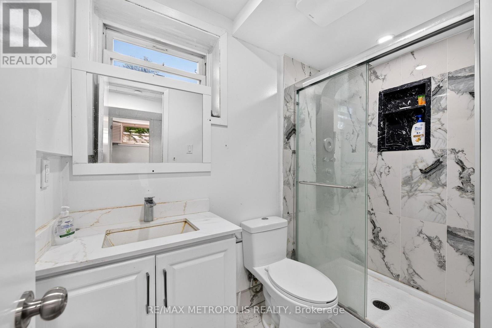 338 Millbank Drive Property Photo 32
