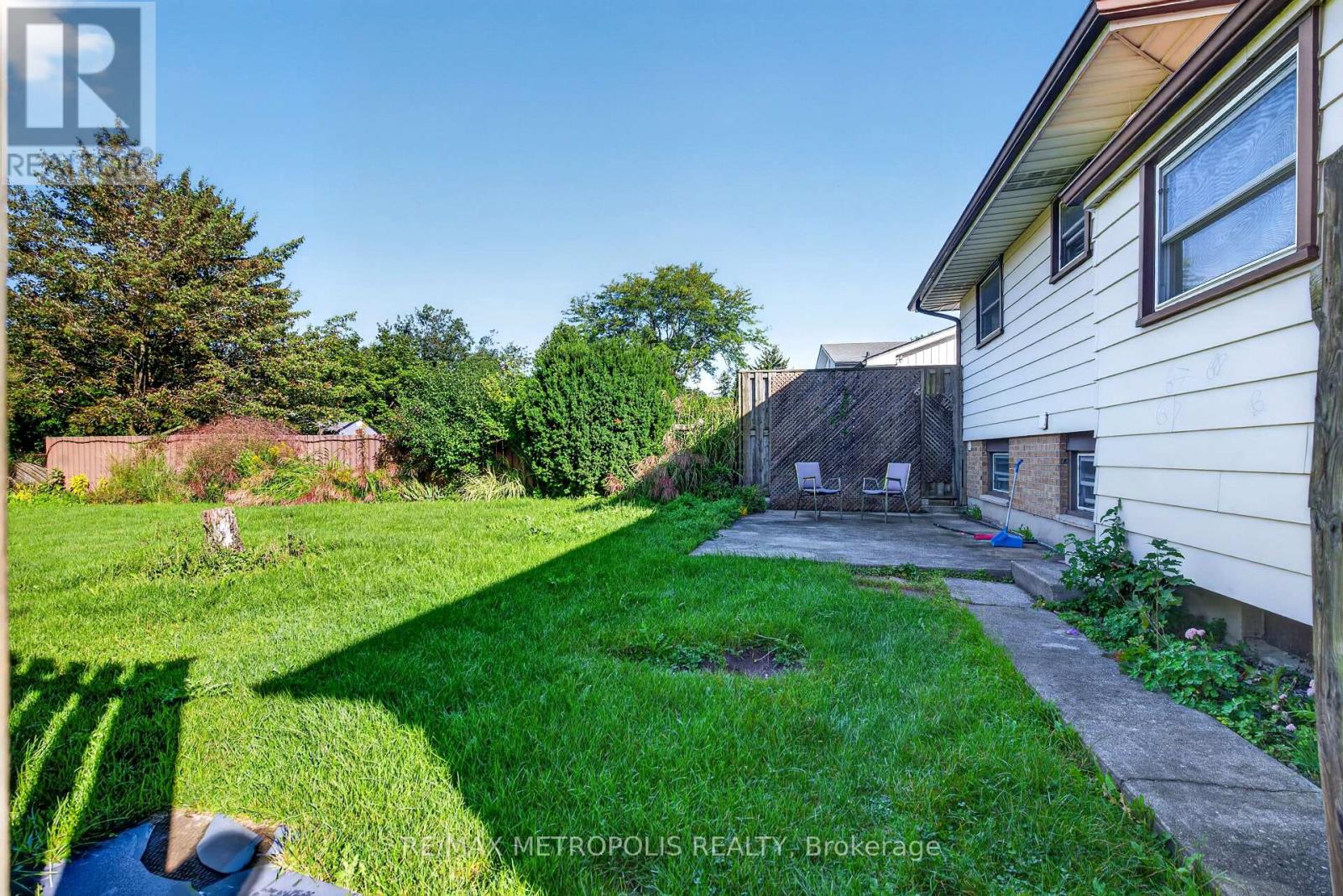 338 Millbank Drive Property Photo 44