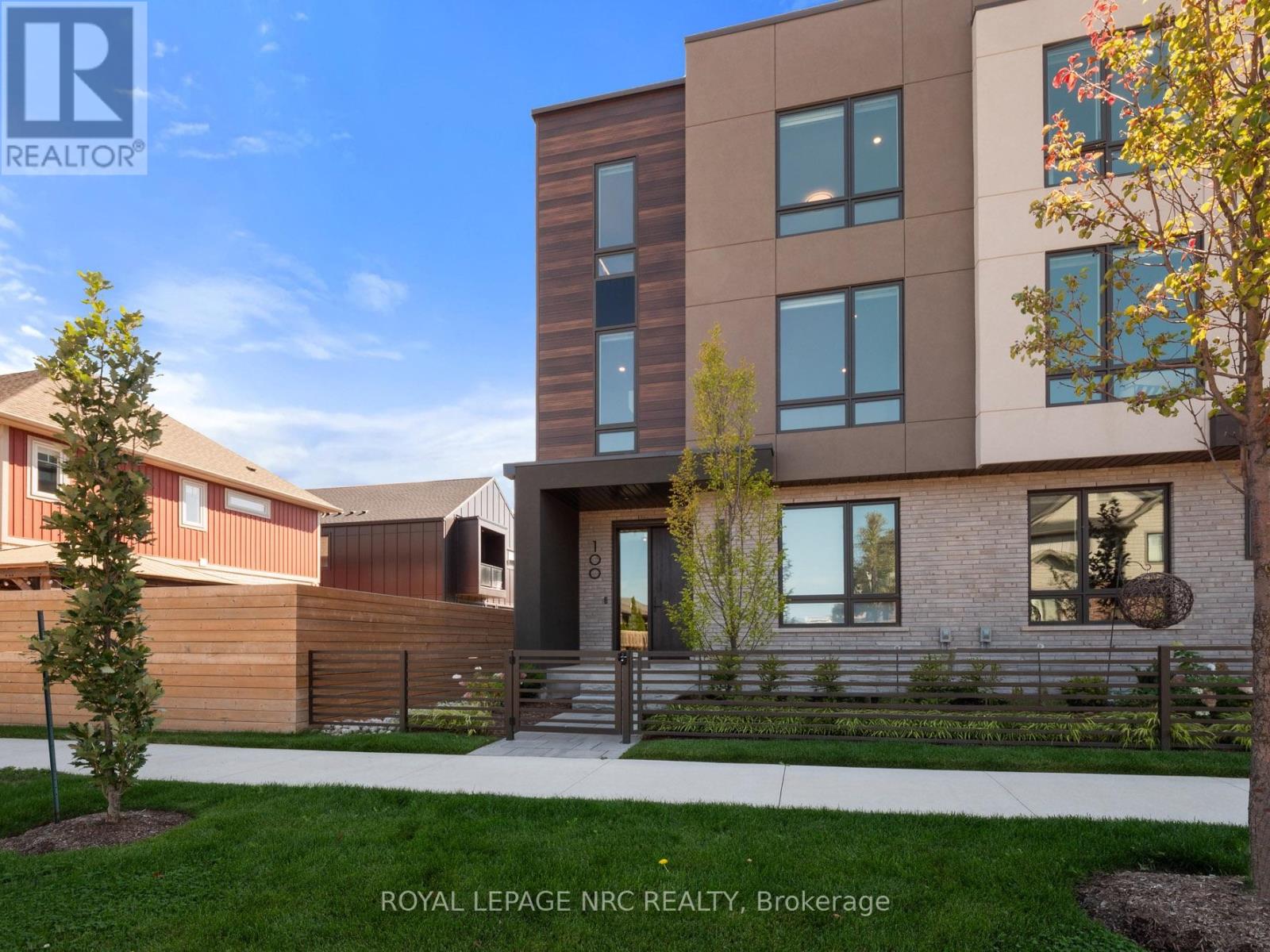 100 MOODY STREET Property Photo 1