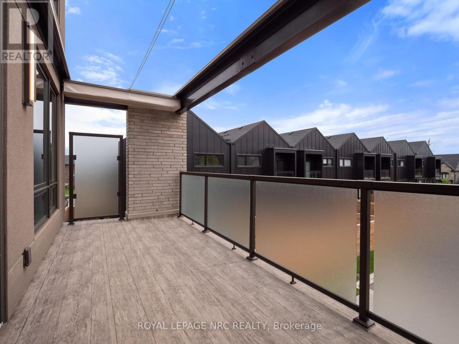 100 Moody Street Property Photo 24