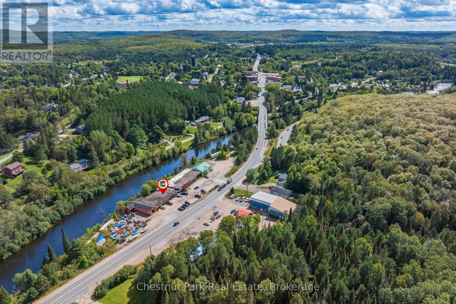 318 Ontario Street Property Photo 2