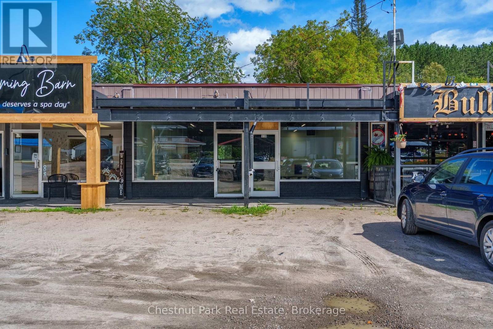 318 Ontario Street Property Photo 7